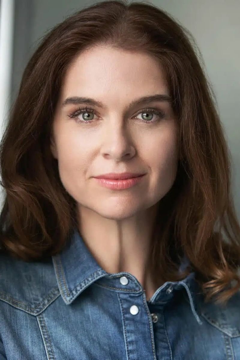 Фото  (Charlotte Marshall)