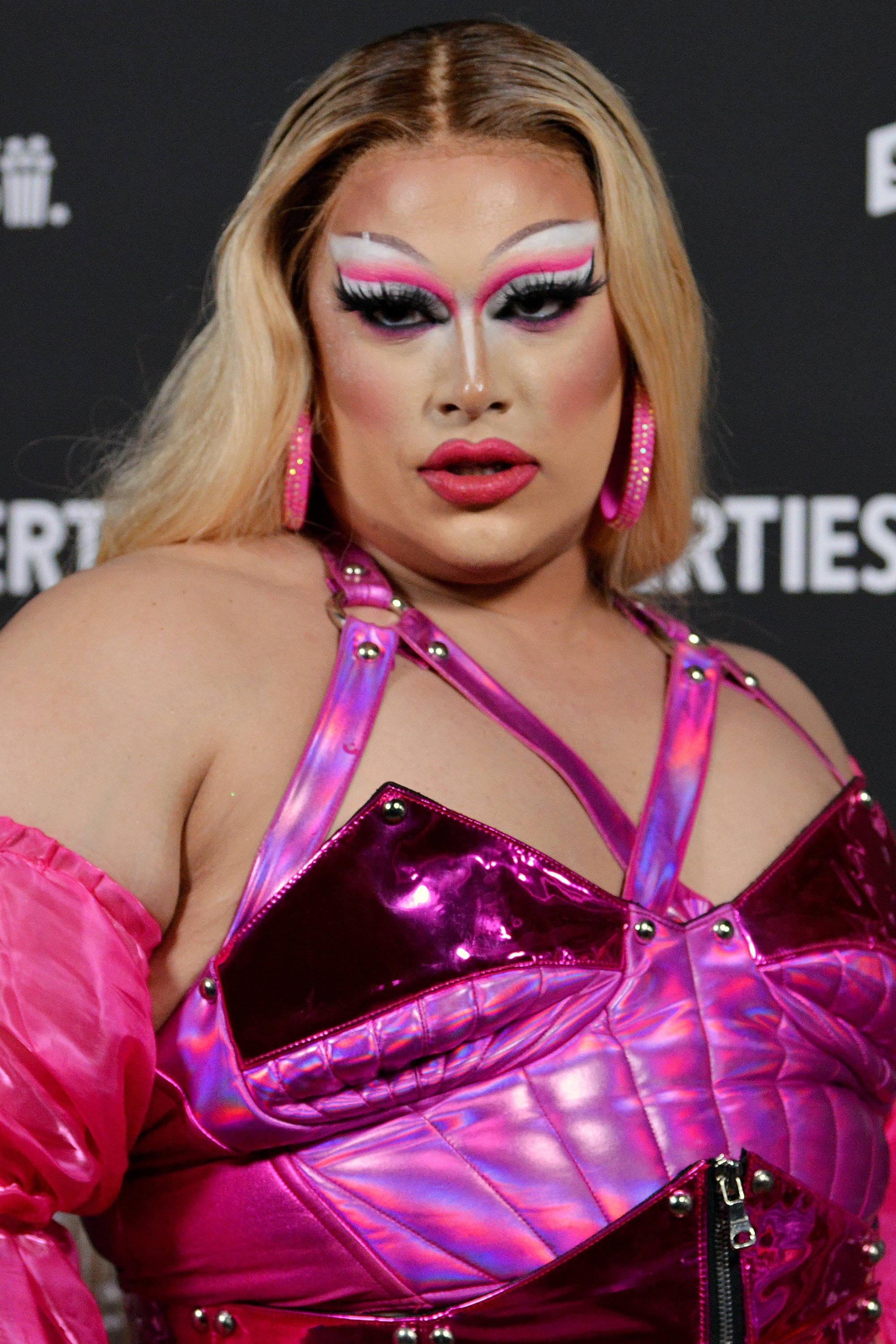 Фото  (Salina EsTitties)