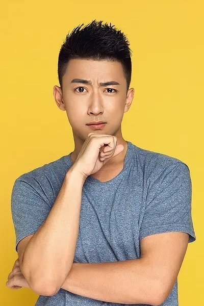 Фото  (Wang Yiran)