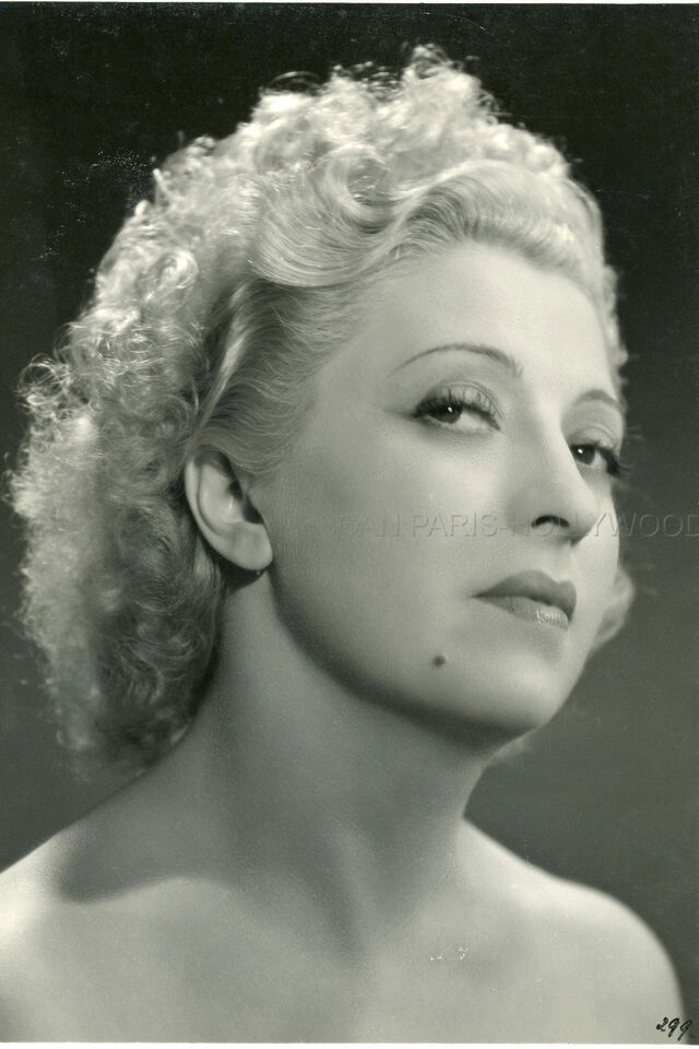 Фото  (Andrée Guize)