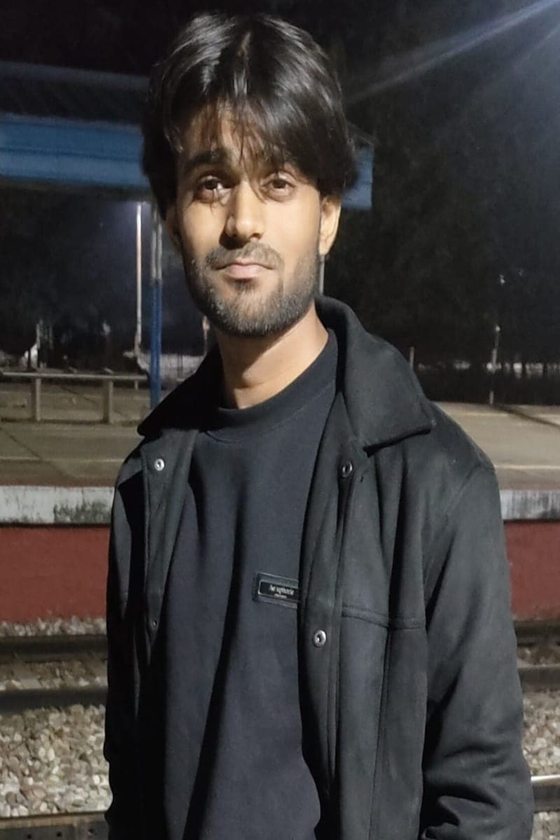 Фото Самбхав Саксена (Sambhav Saxena)