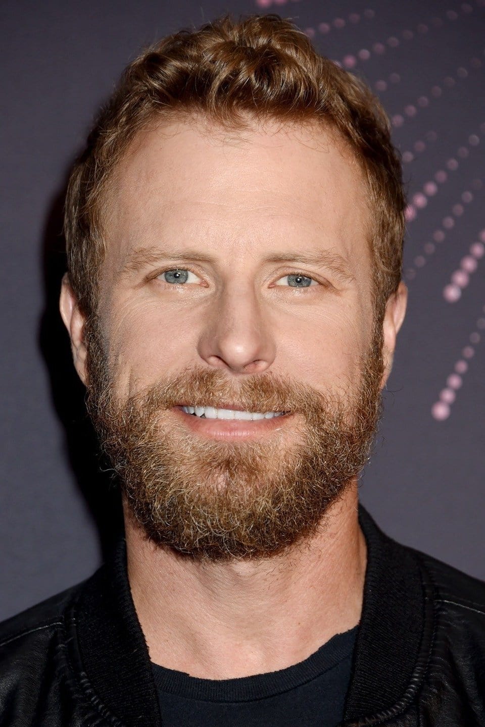 Фото  (Dierks Bentley)