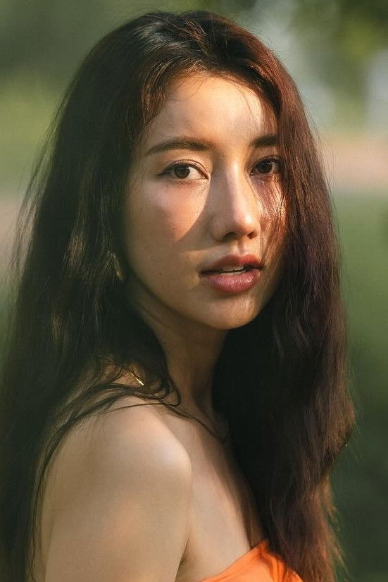 Фото  (Thanwaporn Nasombat)