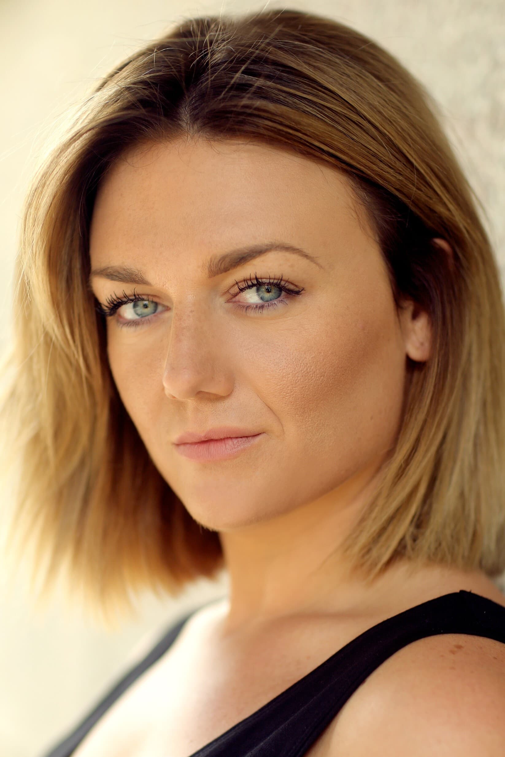 Фото  (Faye McKeever)