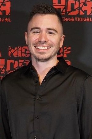 Фото  (Sam Curtain)