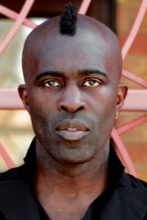 Фото  (Sola Akingbola)