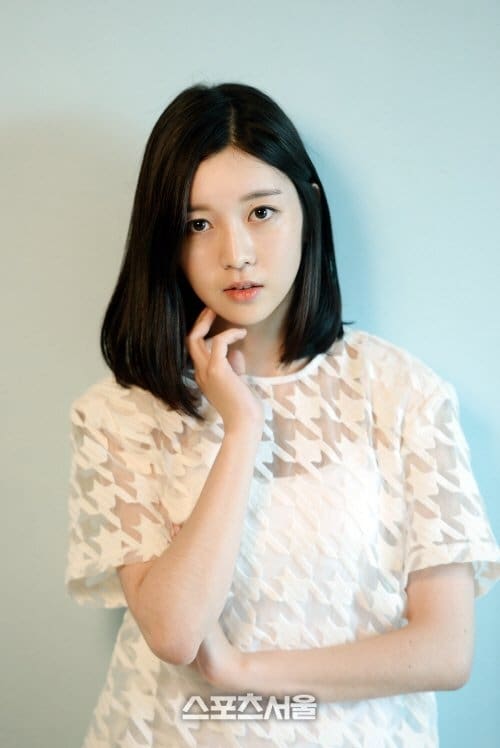 Фото  (Choi Bae-young)