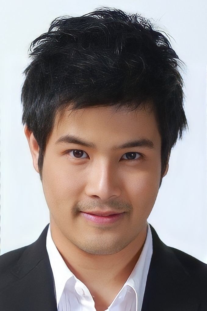 Фото  (Tawan Jarujinda)