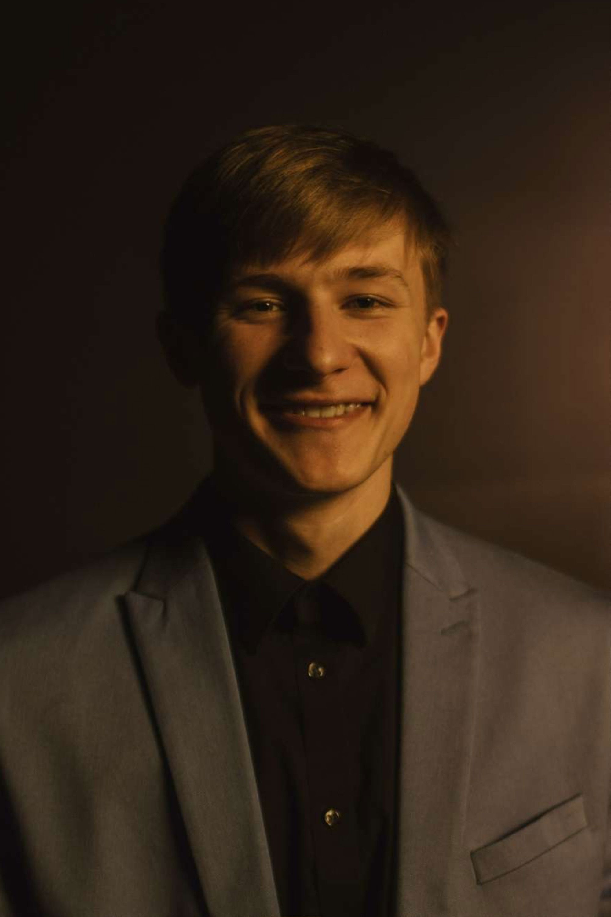 Фото  (Emerson Welsh)