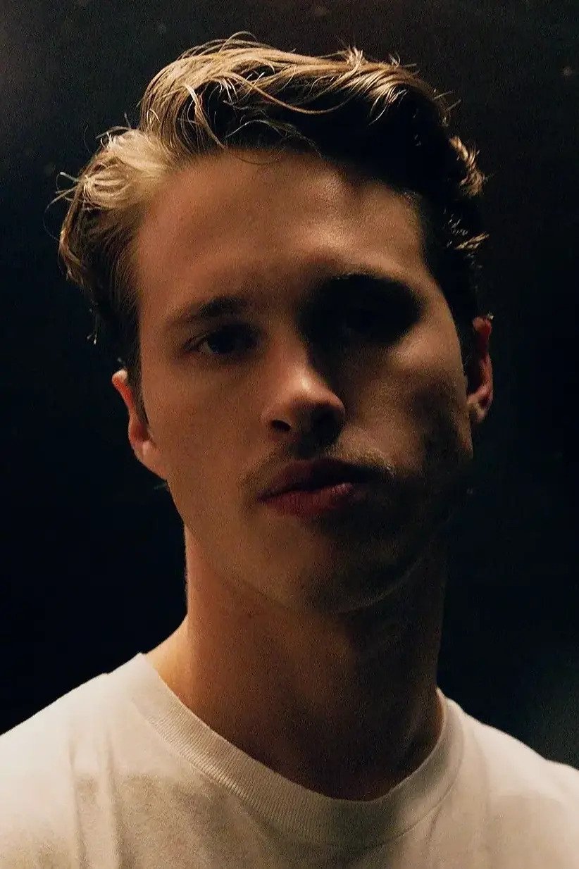 Фото  (Ryan Beatty)