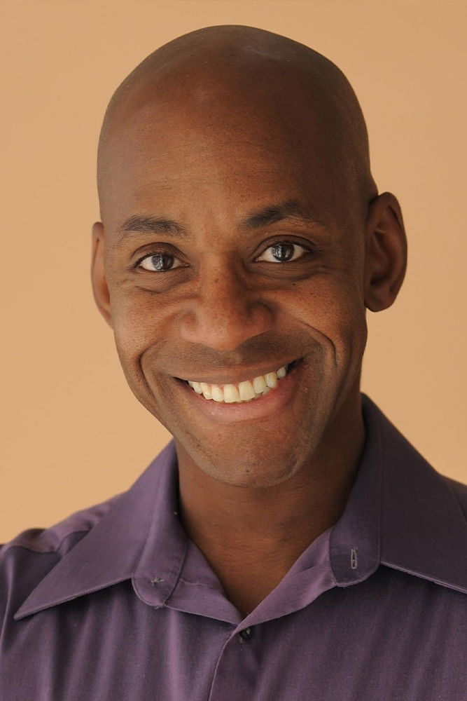 Фото  (Shaun V. Scott)