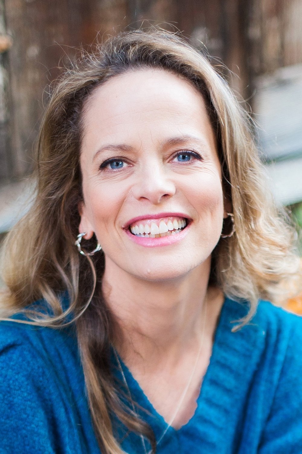 Фото  (Halle Stanford)