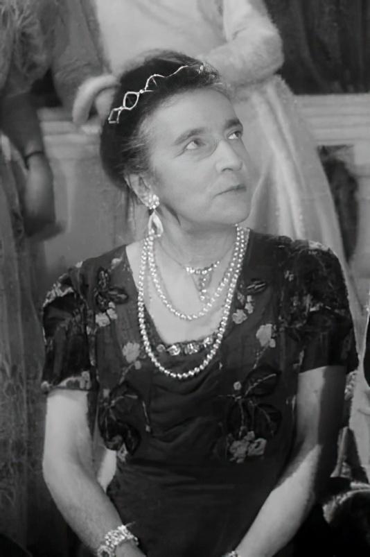 Фото Жульєн Паролі (Julienne Paroli)