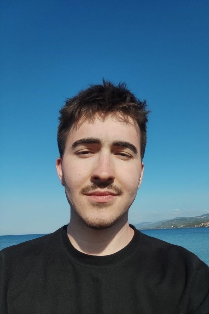 Фото Енес Єшіл (Enes Yeşil)