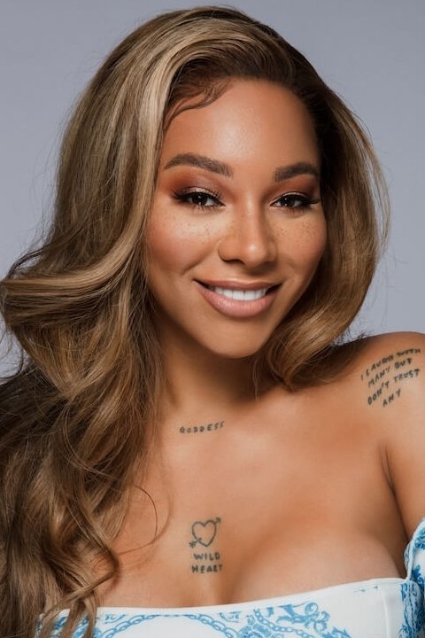 Фото  (Munroe Bergdorf)