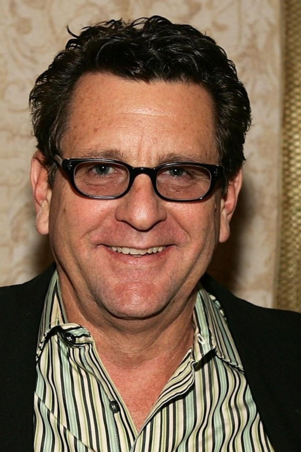 Фото  (James D. Parriott)