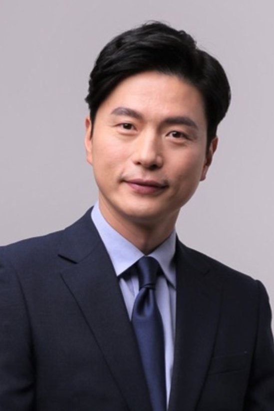 Фото  (Lee Dong-kyu)