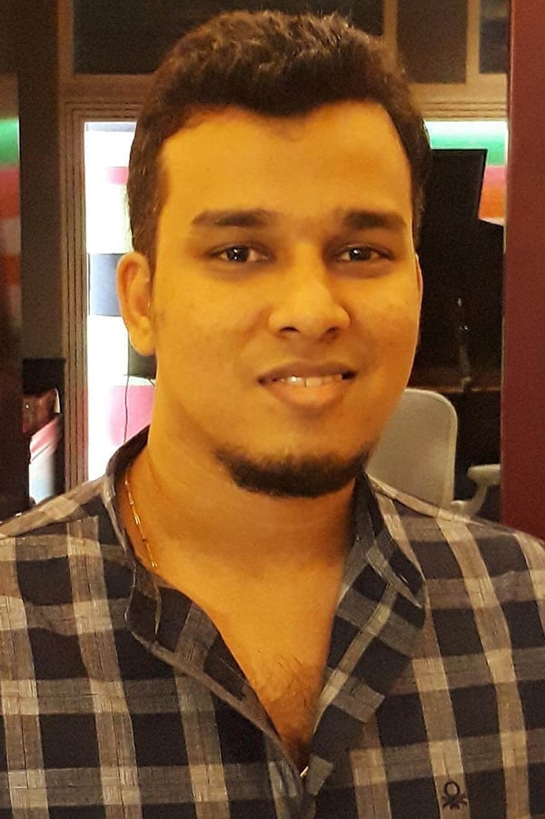 Фото  (Santhosh Dhayanidhi)