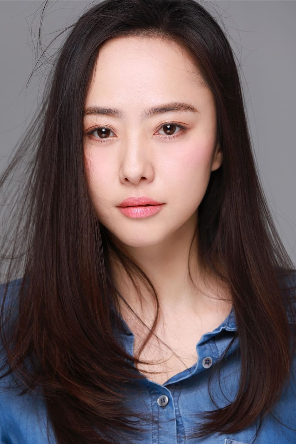 Фото  (Liu Yuanyuan)