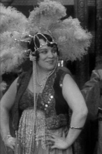 Фото  (Lola Harvey)