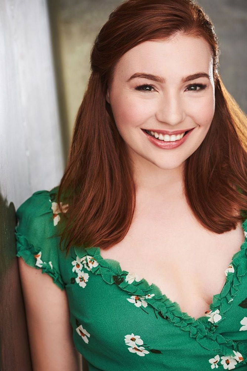 Фото  (Bellamy Saville)