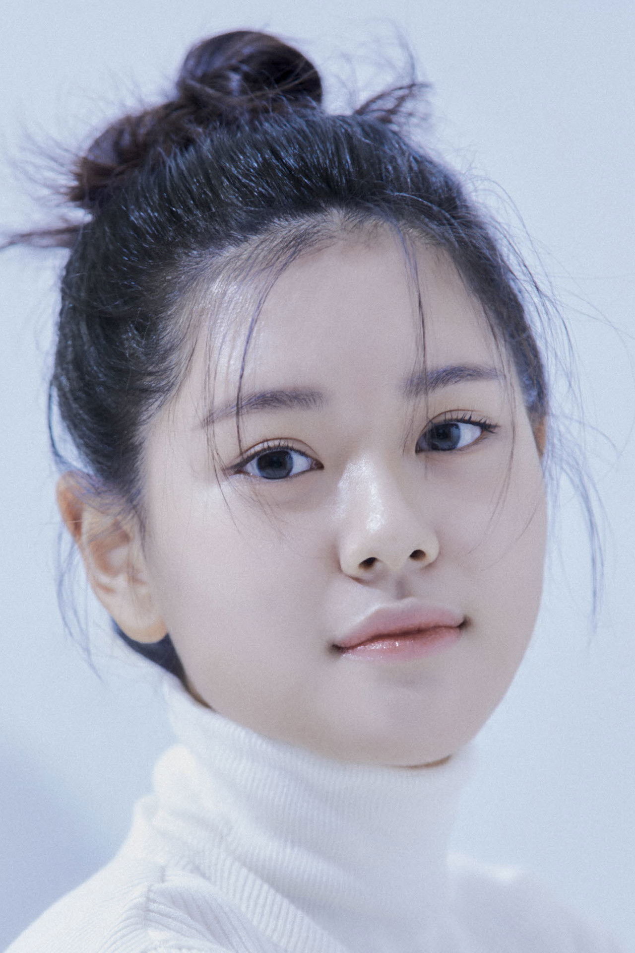 Фото  (Lee Do-yeon)