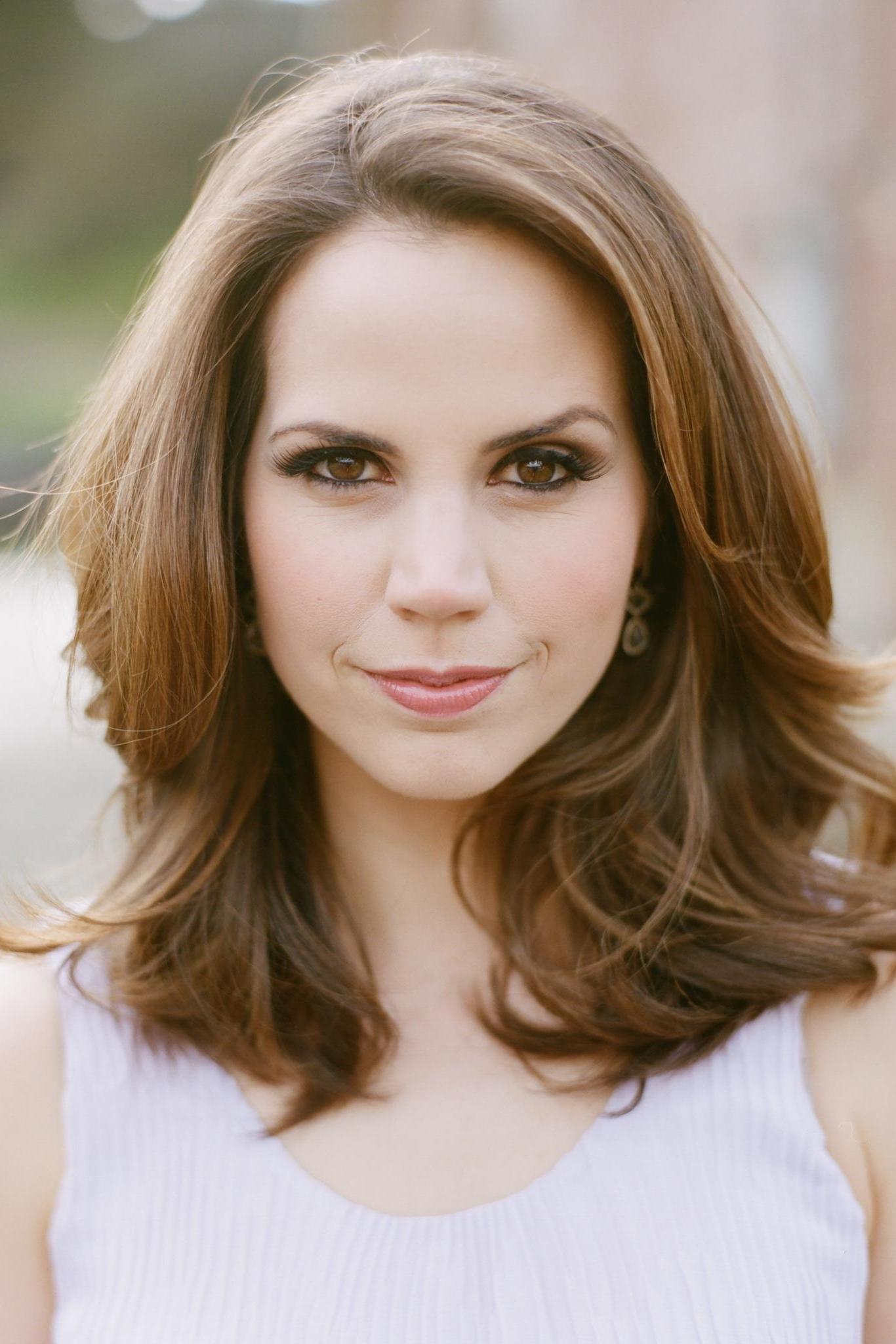 Фото  (Elizabeth Cook)