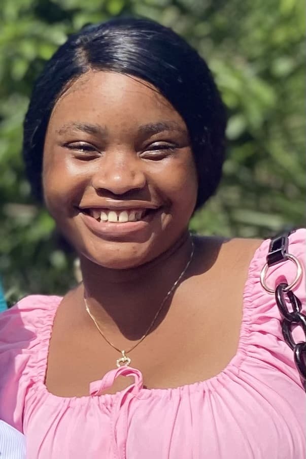 Фото  (MOUTSINGA Davina Ursela)