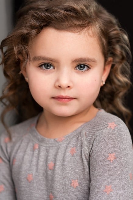 Фото Міла Джонс (Mila Jones)