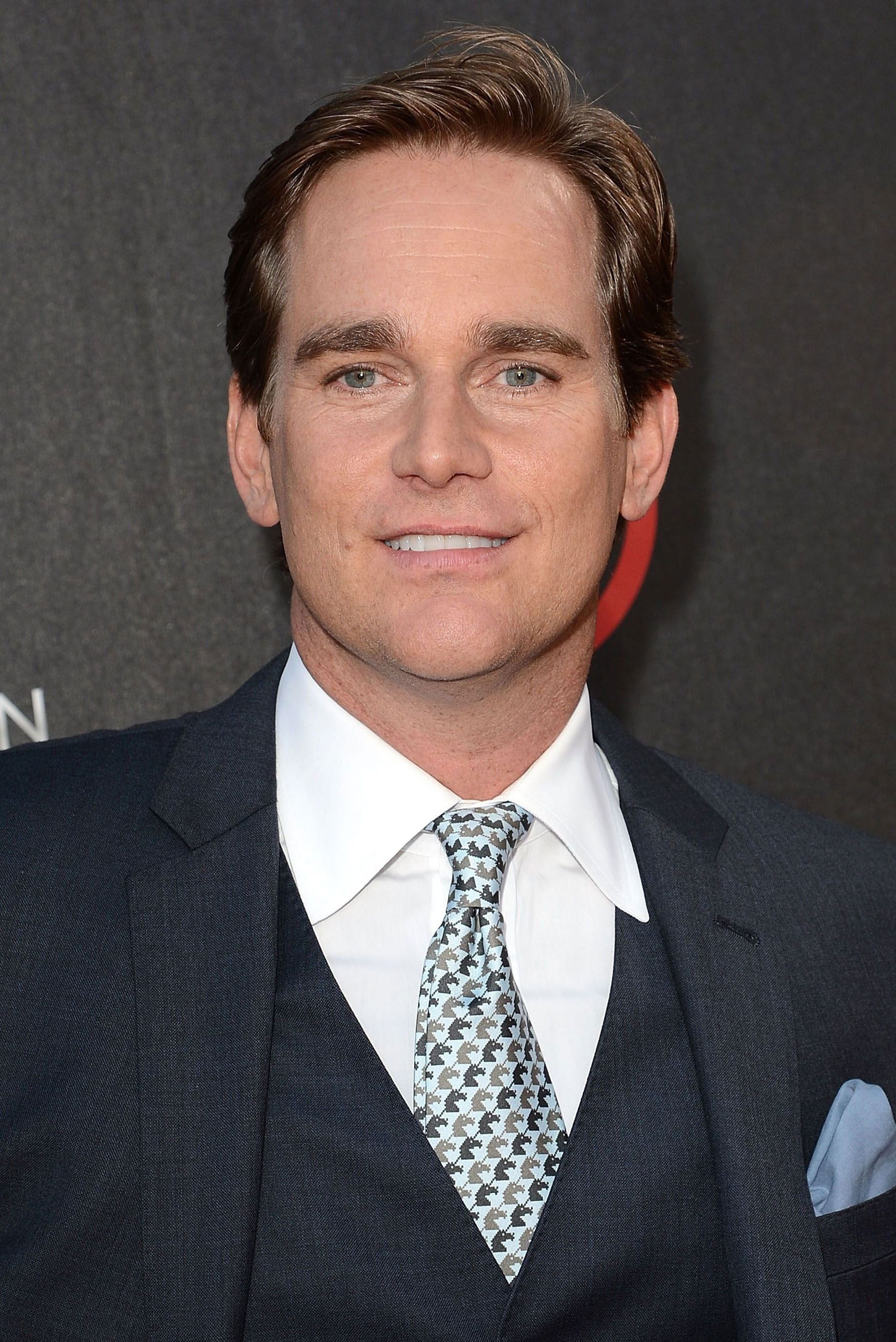 Фото  (Phillip P. Keene)