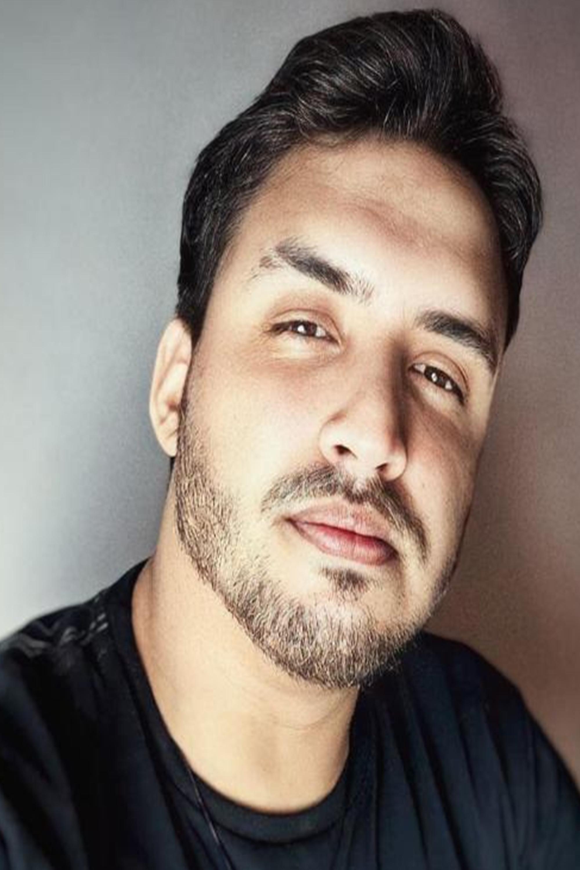 Фото  (Hugo Savitch)