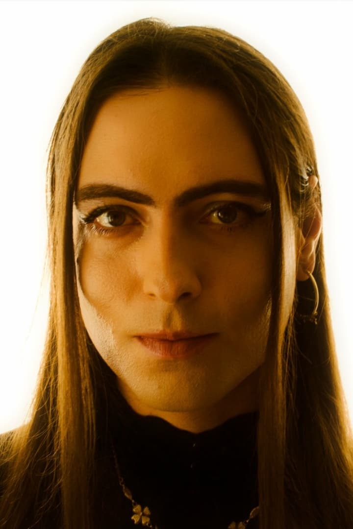 Фото  (Sepand Mashiahof)