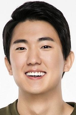 Фото  (Kim Hwan-young)