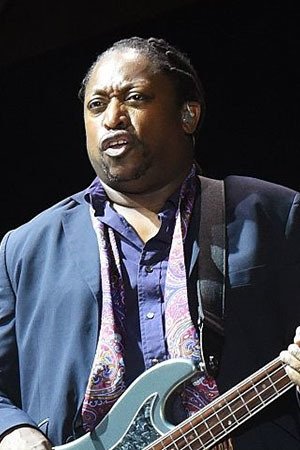 Фото  (Darryl Jones)