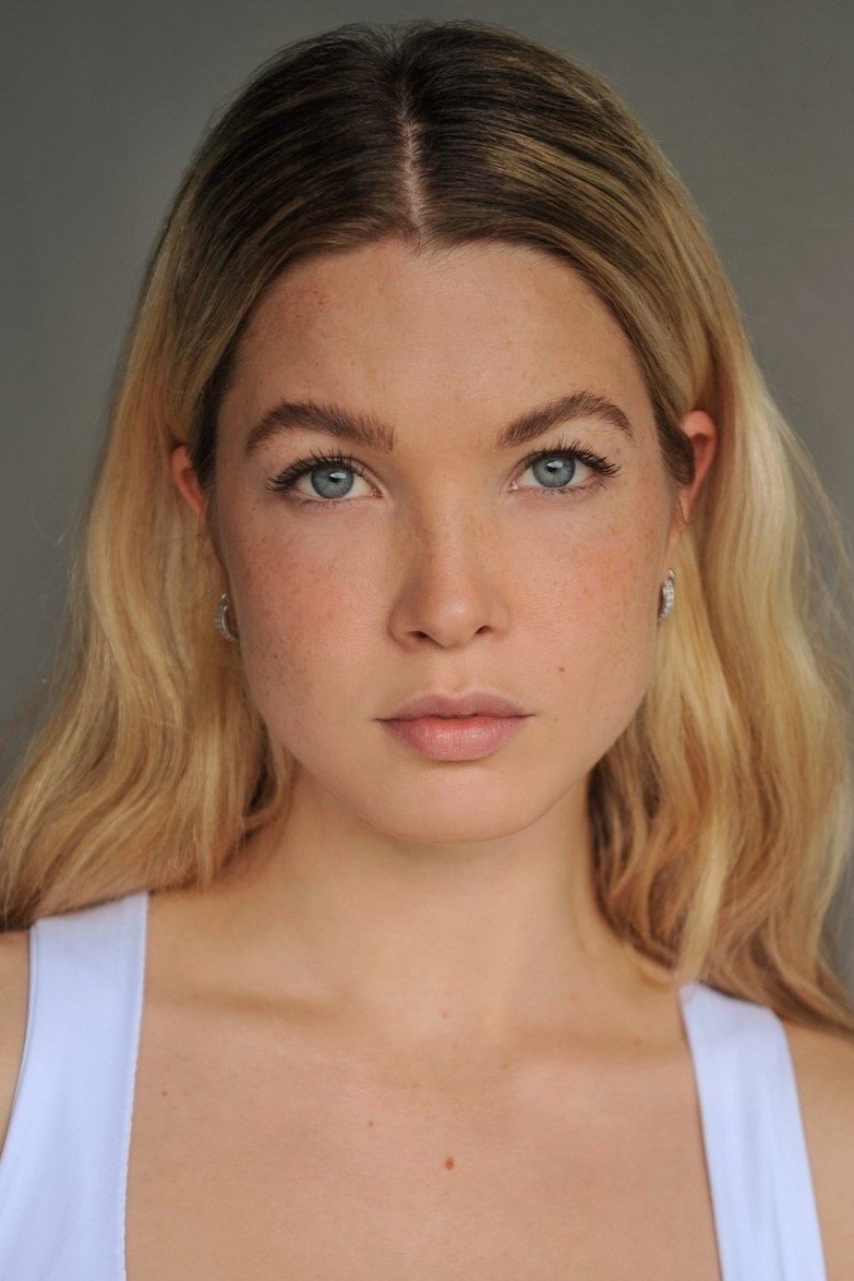 Фото  (Bailey Spalding)