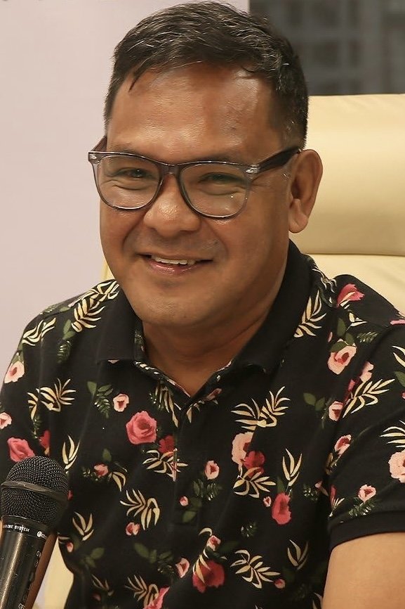 Фото  (Omar Deroca)