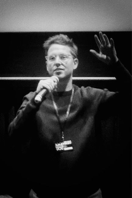 Фото  (Luke Matthews)