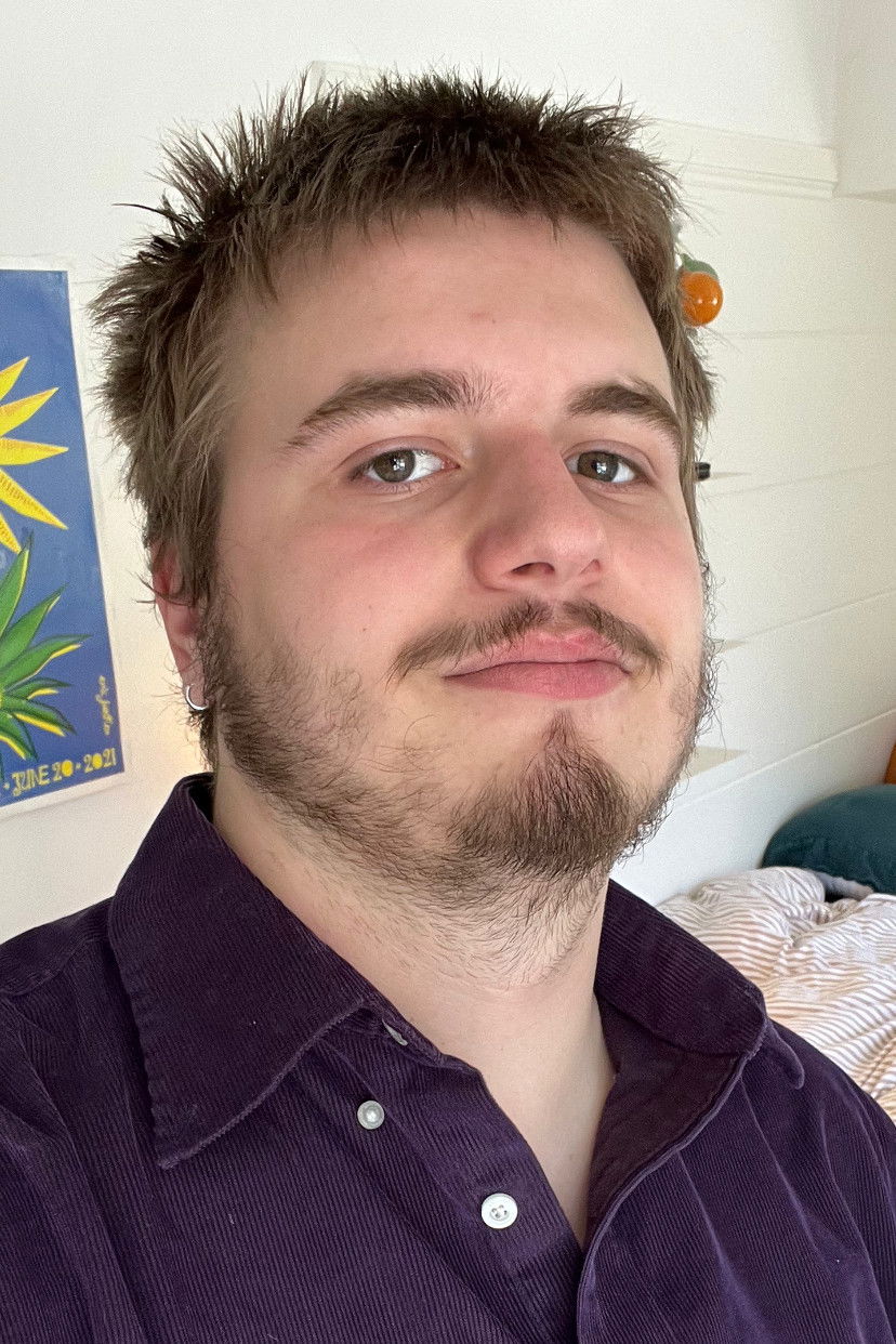 Фото  (Lewis Tarver)