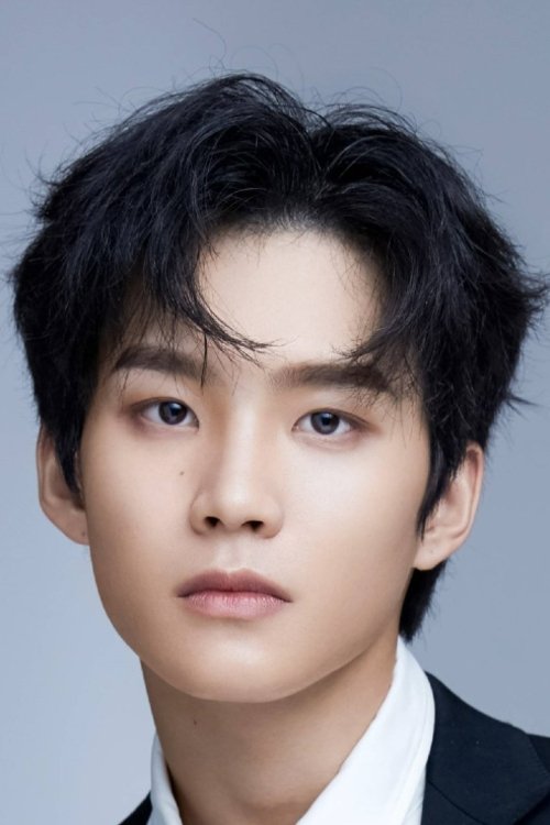 Фото  (Zhou Yanchen)