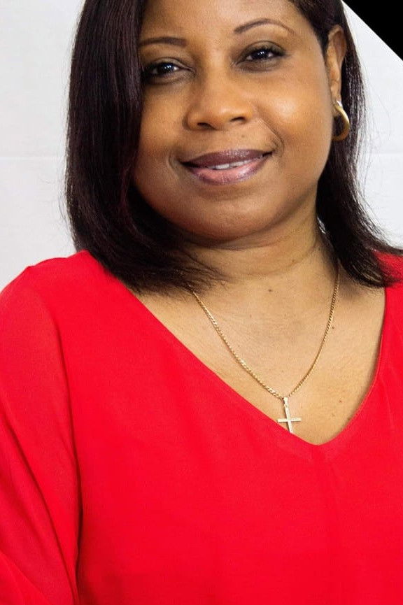 Фото  (Angela Ford)