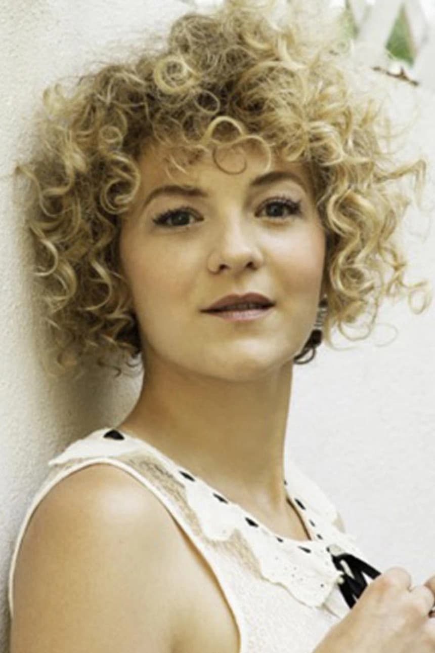 Фото  (Oona Mekas)