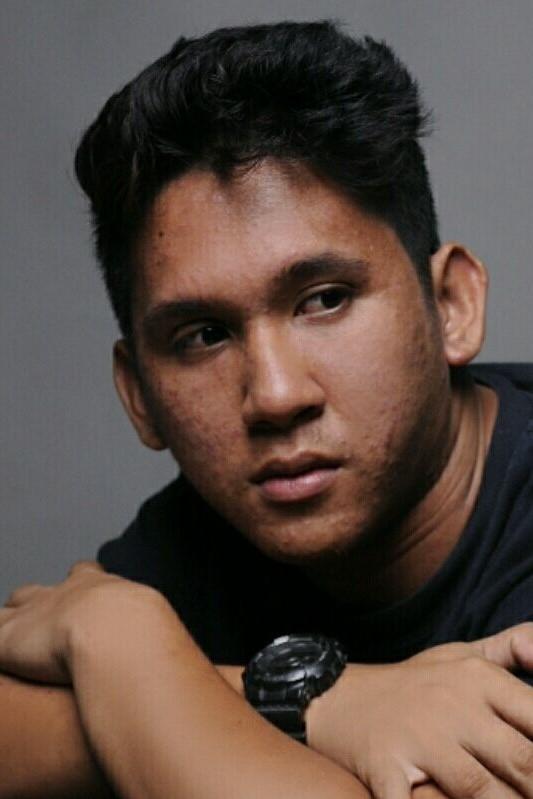 Фото  (Mark Felix Ebreo)