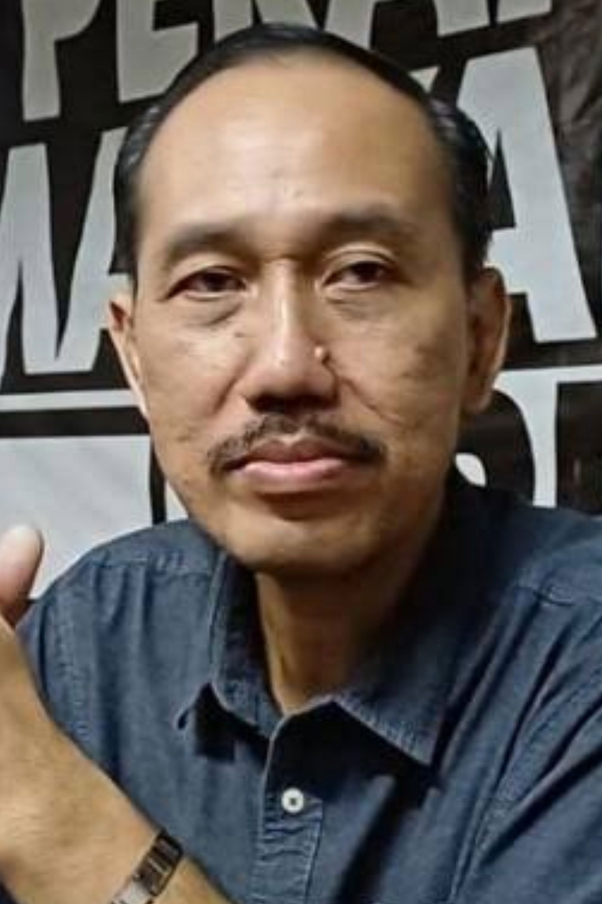 Фото  (Endiarto)