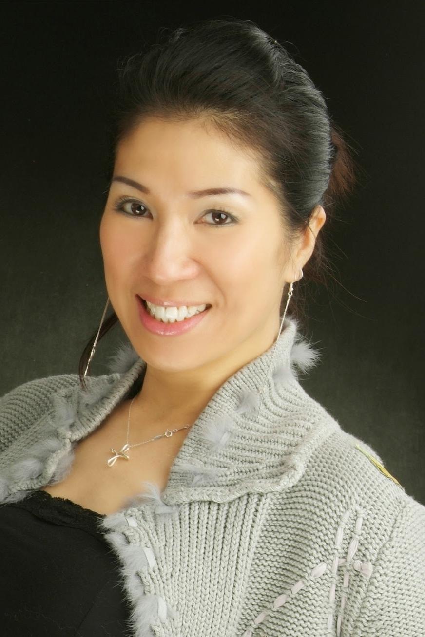 Фото  (Angela Fong Hiu-Hung)