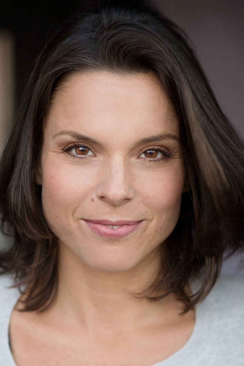 Фото  (Vivia Font)