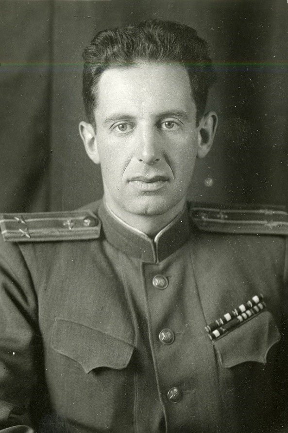 Фото  (Mark Gallai)