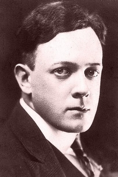 Фото  (Alfred Cross)