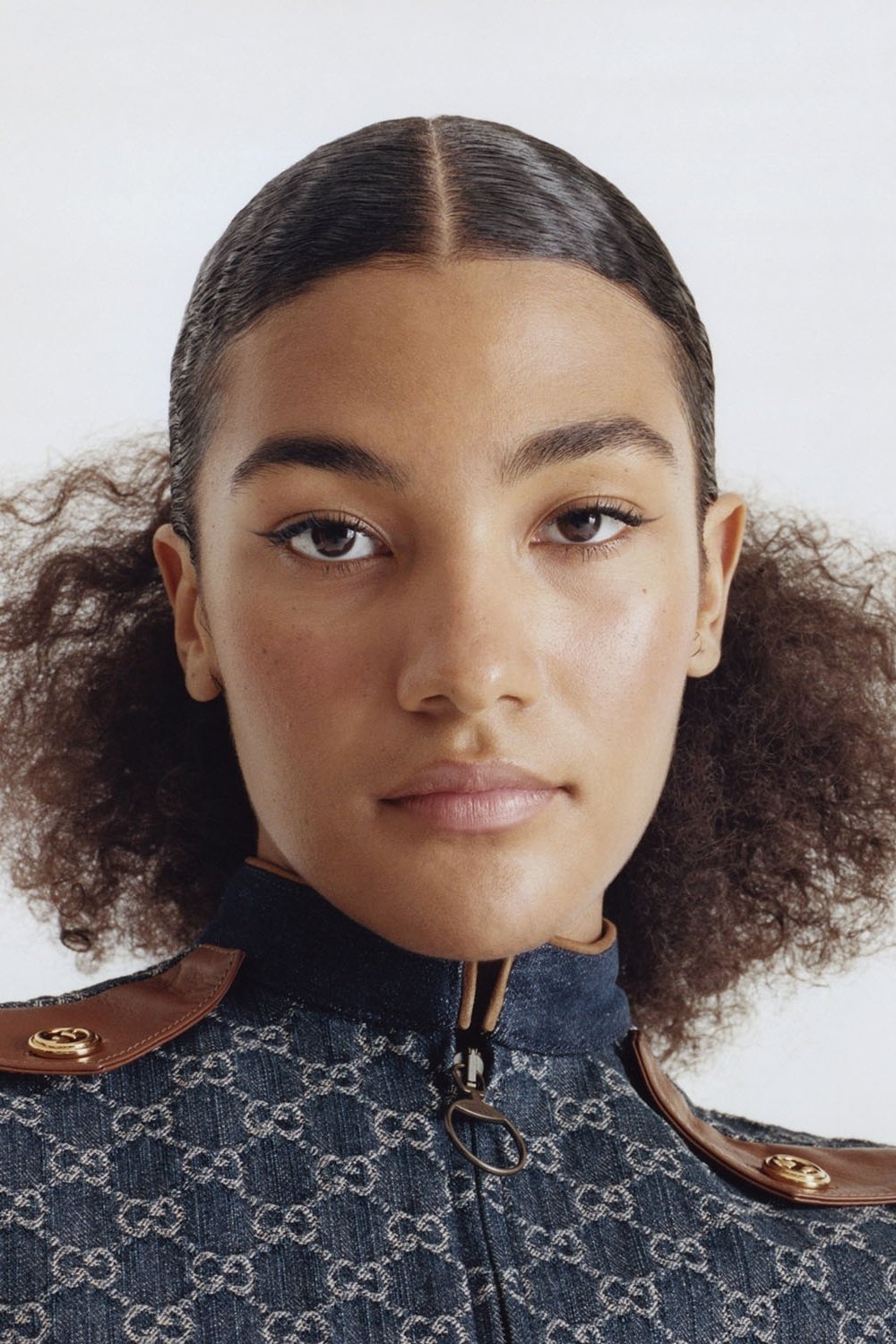 Фото  (Olivia Dean)