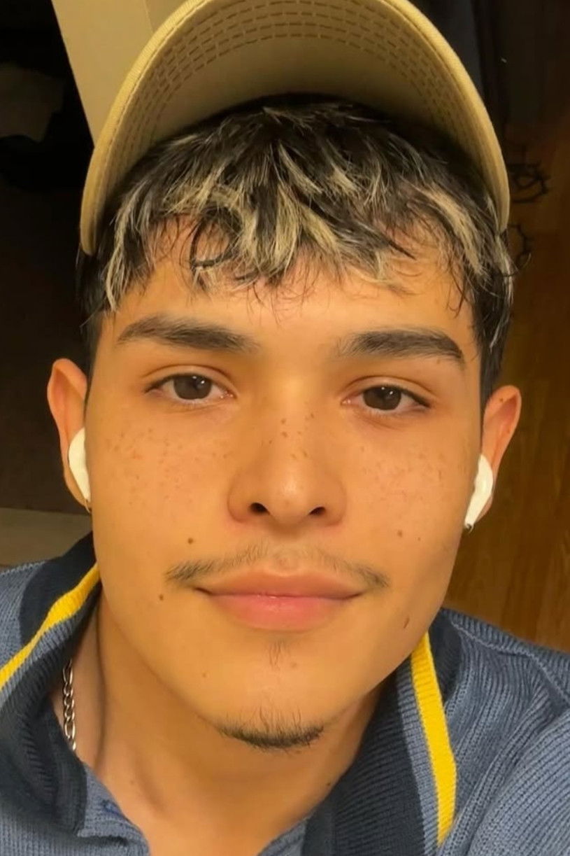 Фото  (Aksel Gomez)