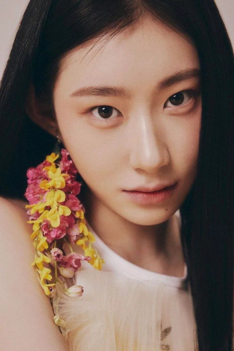 Фото  (Chaeryeong)
